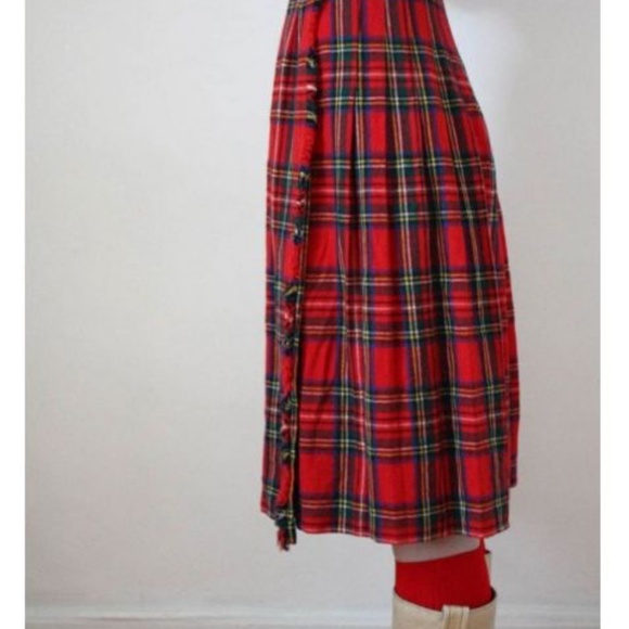 Vintage Red Royal Stewart Tartan Button down Pockets Grungy Academia Sz 7 - Picture 1 of 14